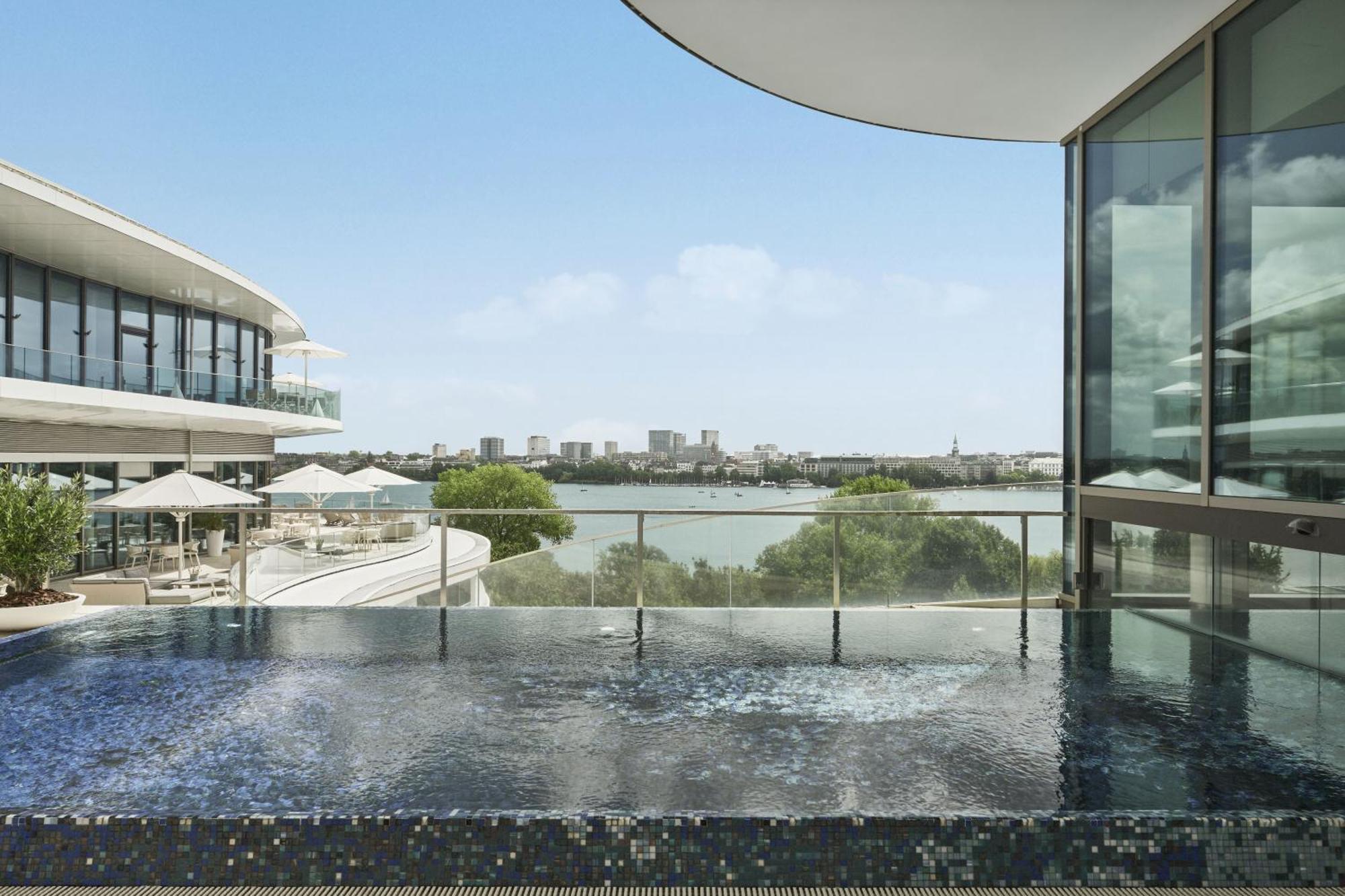 더 퐁트네 함브루크 외부 사진 The pool at the W Brisbane